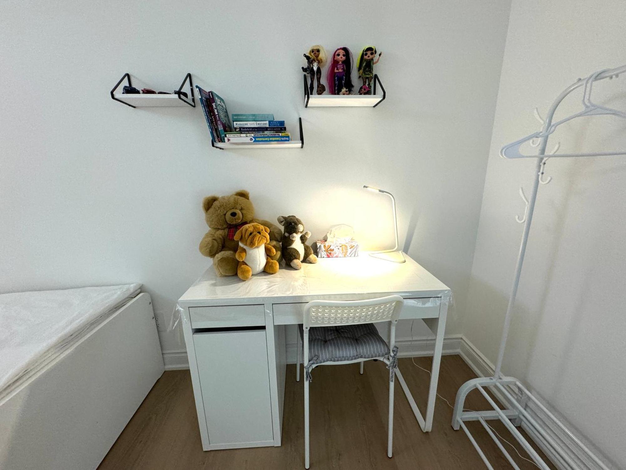 Cozy, Brand-New, 2Bdr,Walkout Apt, Free Parking Richmond Hill Dış mekan fotoğraf